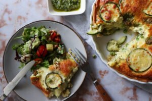 Quiche met courgette en pesto